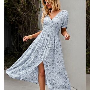 NWT beachsissi V Neck Smocked Chest Floral Print Maxi Dress